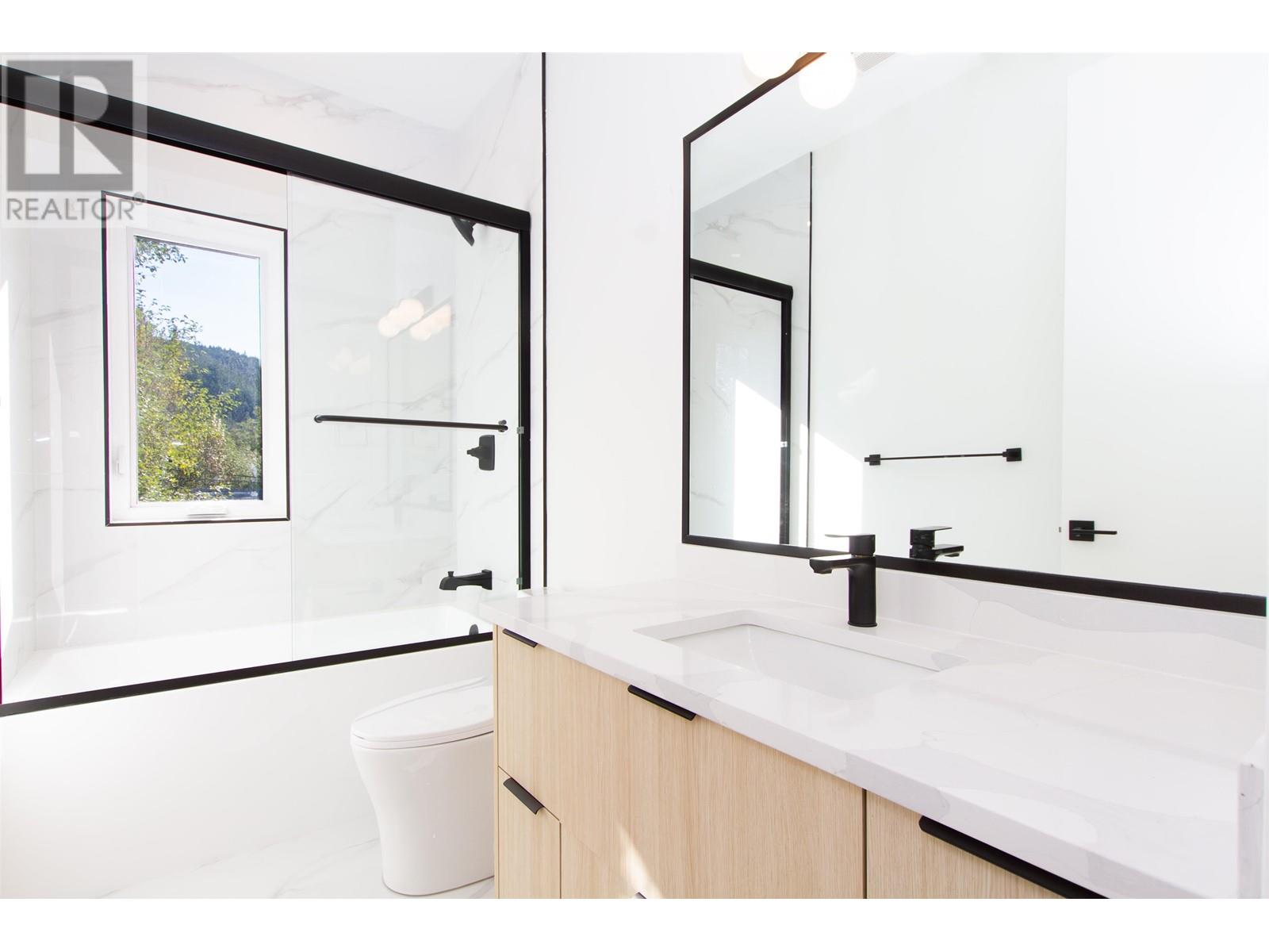 1034 Raven Drive, Squamish, British Columbia  V8B 1A7 - Photo 15 - R2996911