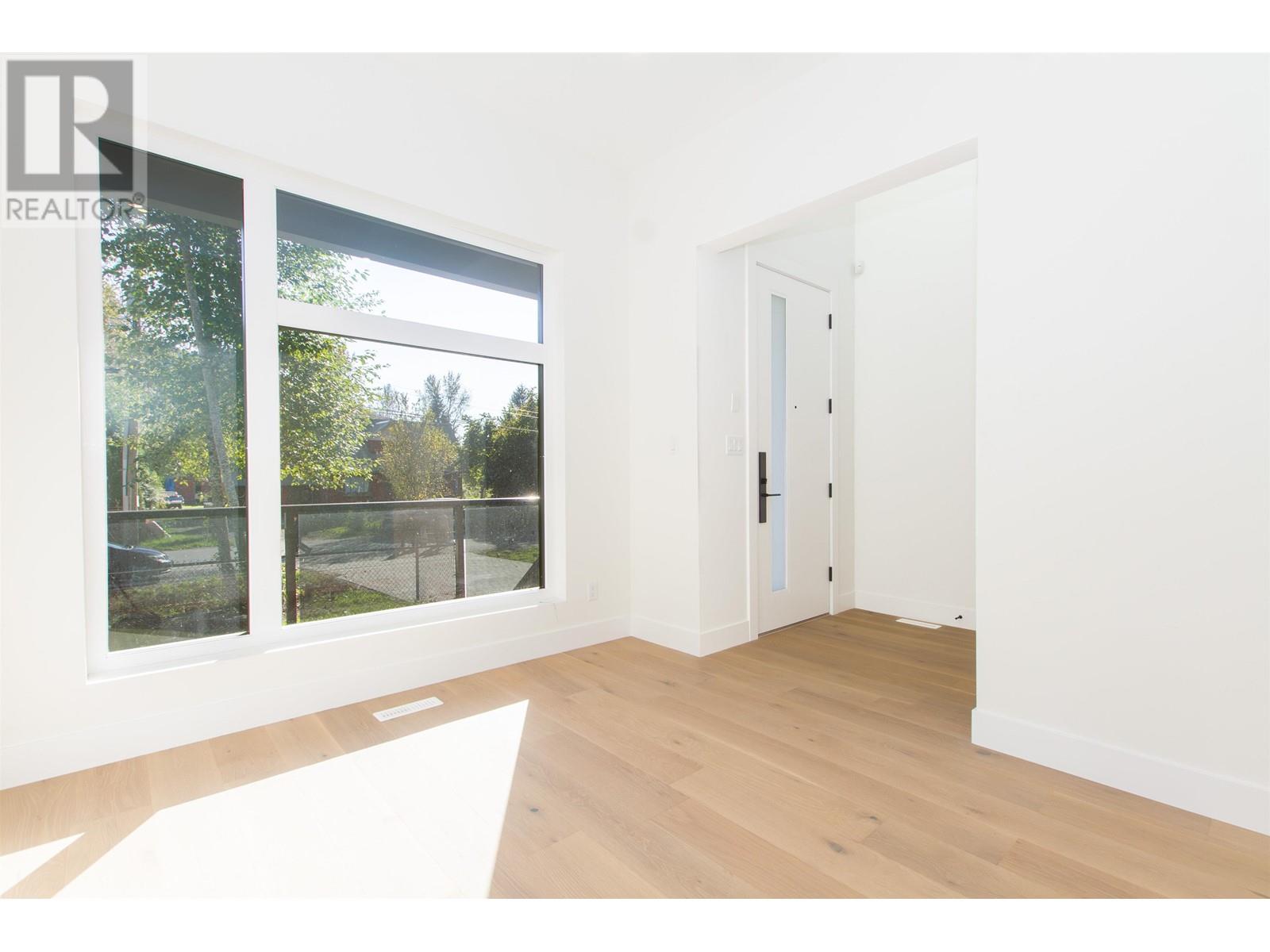 Property at 1034 RAVEN DRIVE image 4