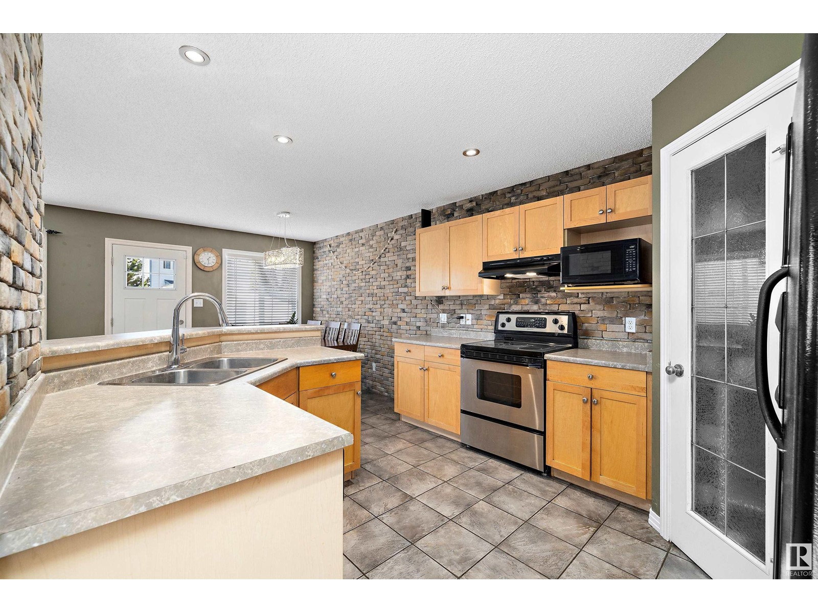 15112 43 St Nw, Edmonton, Alberta  T5Y 3A9 - Photo 6 - E4433739
