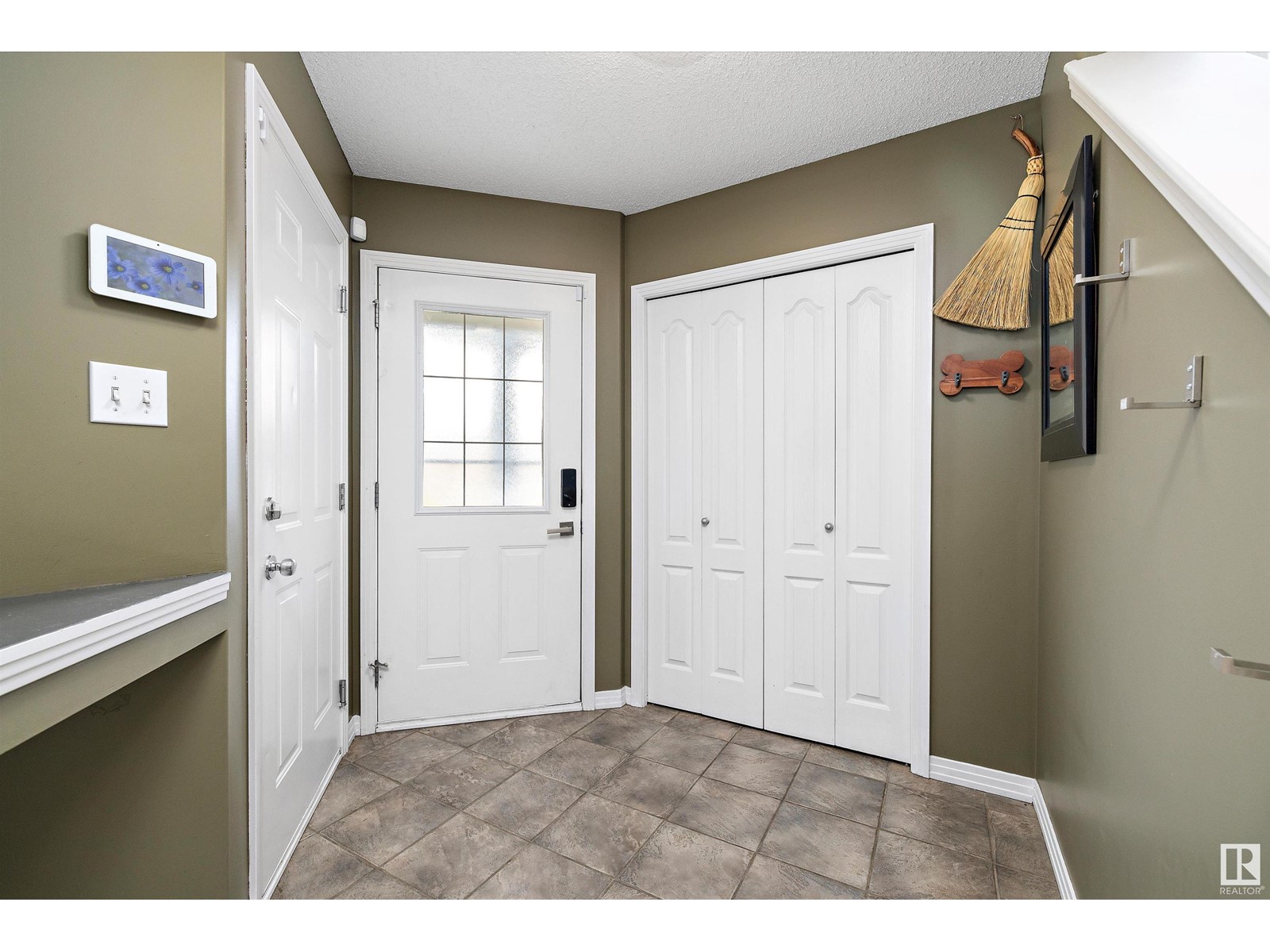 15112 43 St Nw, Edmonton, Alberta  T5Y 3A9 - Photo 3 - E4433739