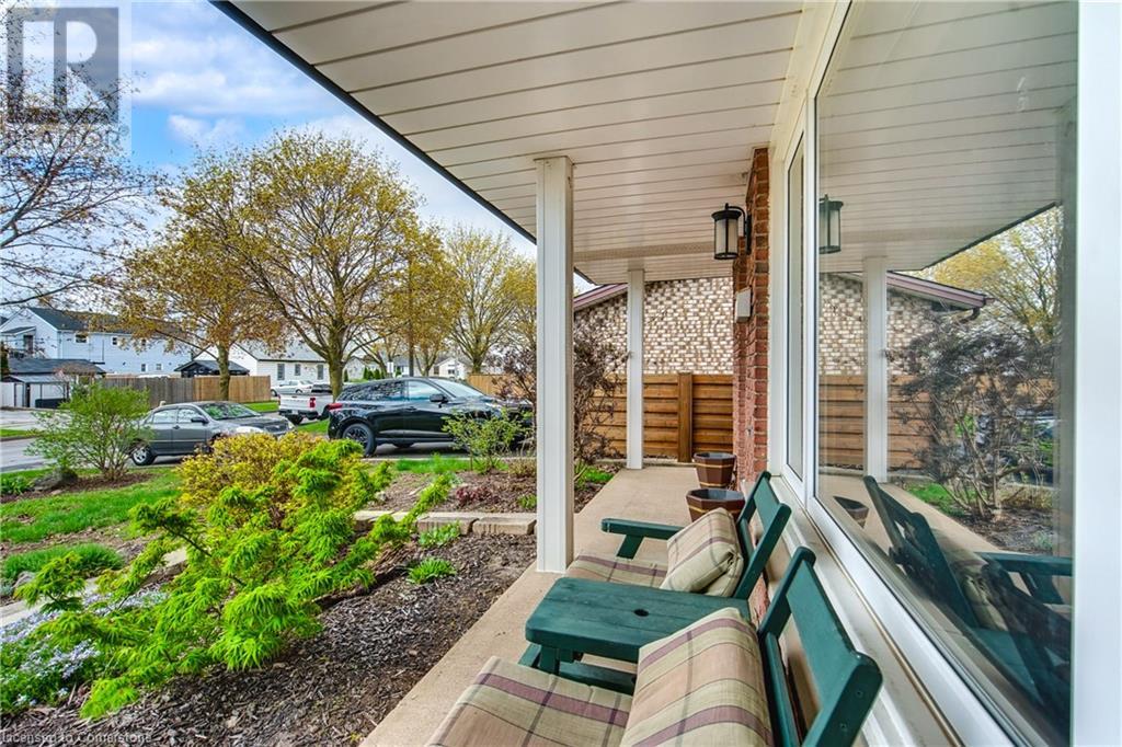 6186 Delta Drive, Niagara Falls, Ontario  L2H 2G8 - Photo 4 - 40722999