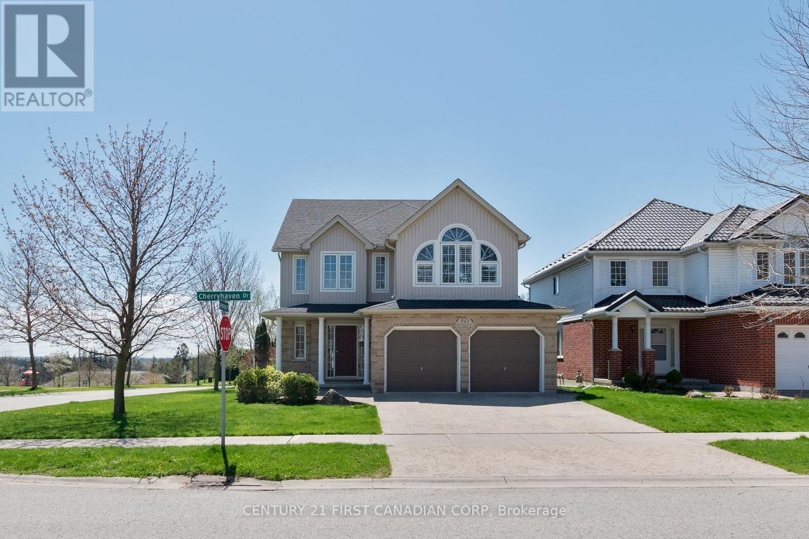 Property at 941 CHERRYHAVEN DRIVE image 3