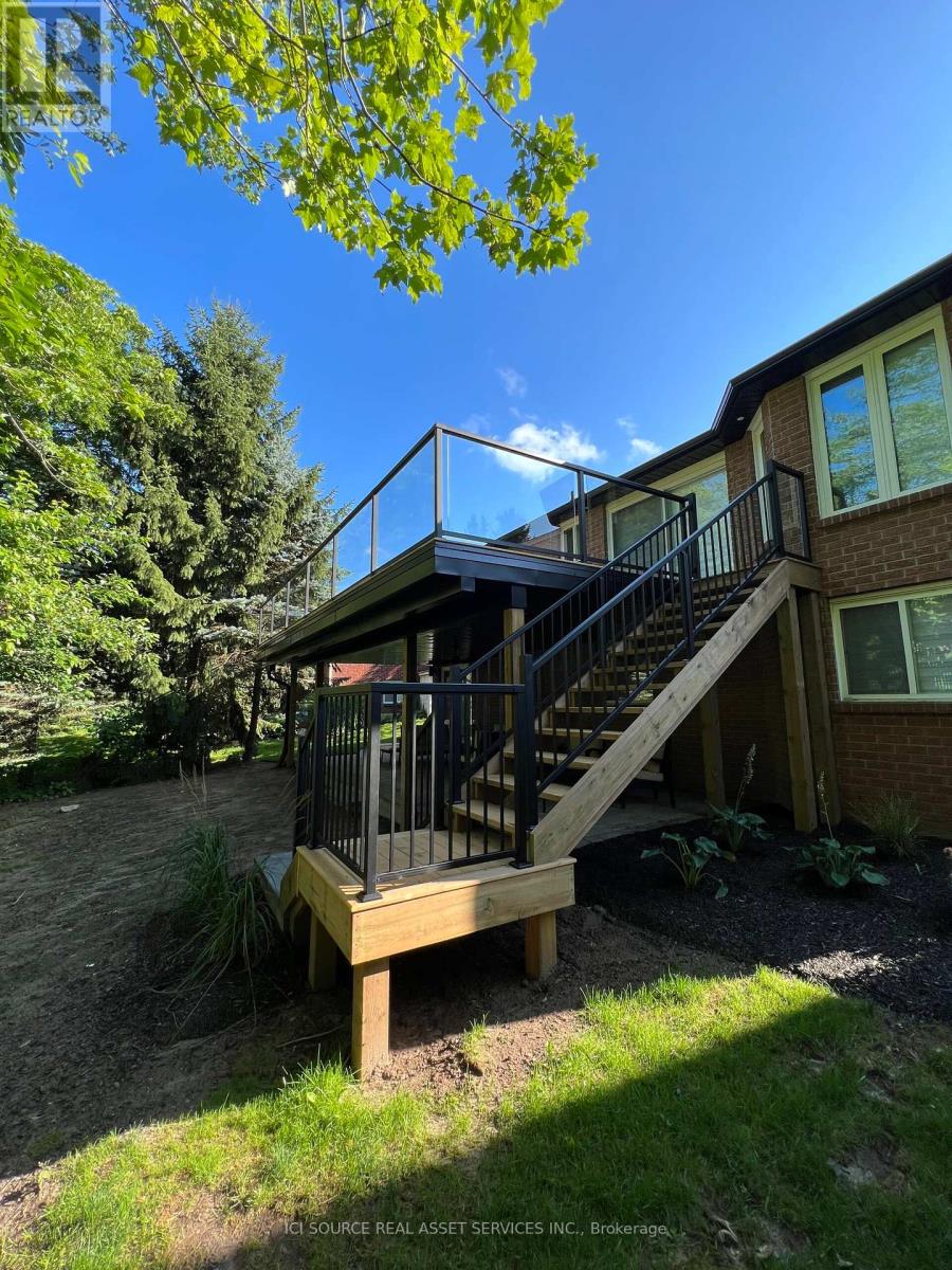 26 Oakridge Boulevard, Pelham, Ontario  L0S 1J0 - Photo 4 - X12116722