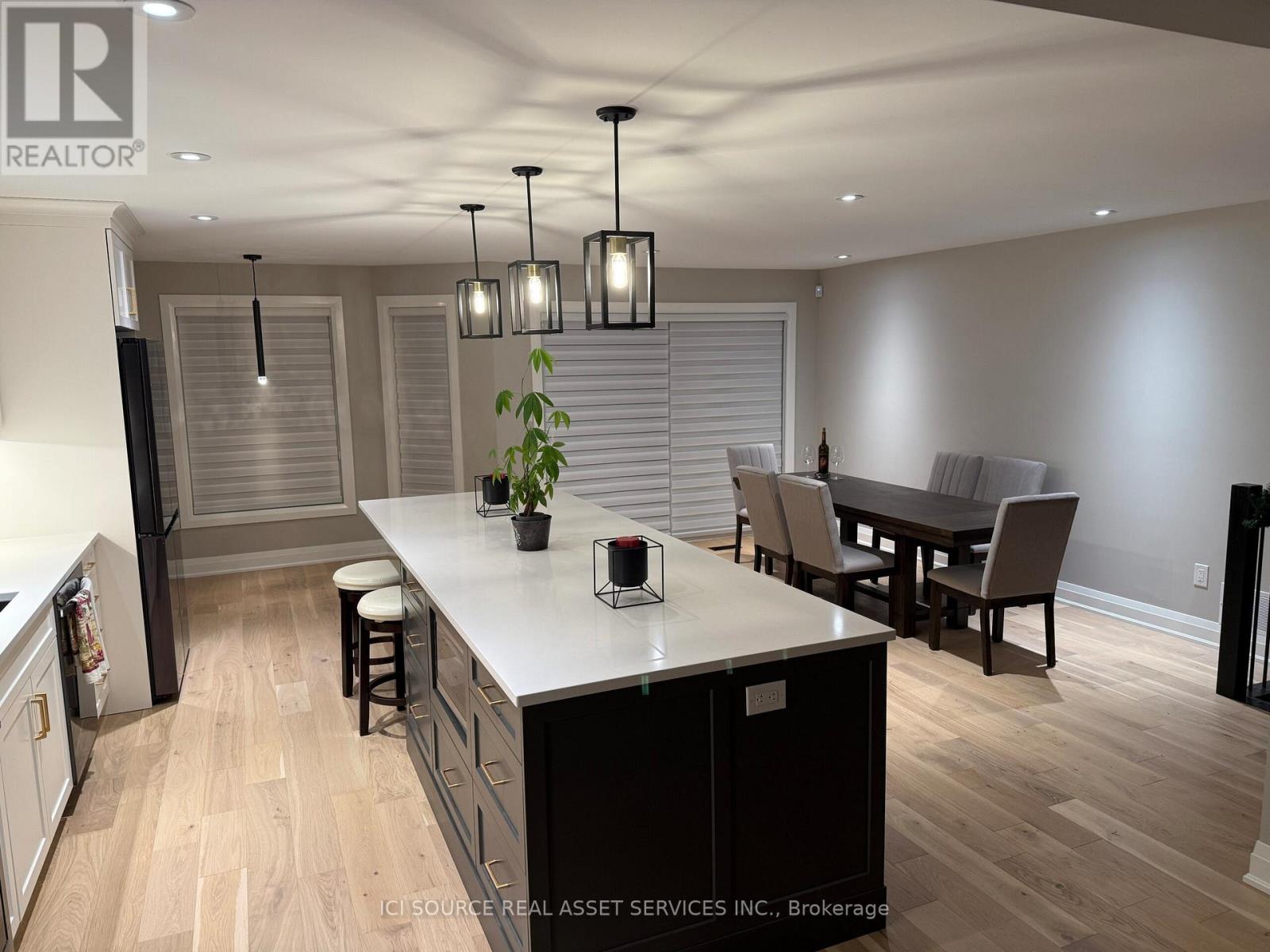 26 Oakridge Boulevard, Pelham, Ontario  L0S 1J0 - Photo 9 - X12116722