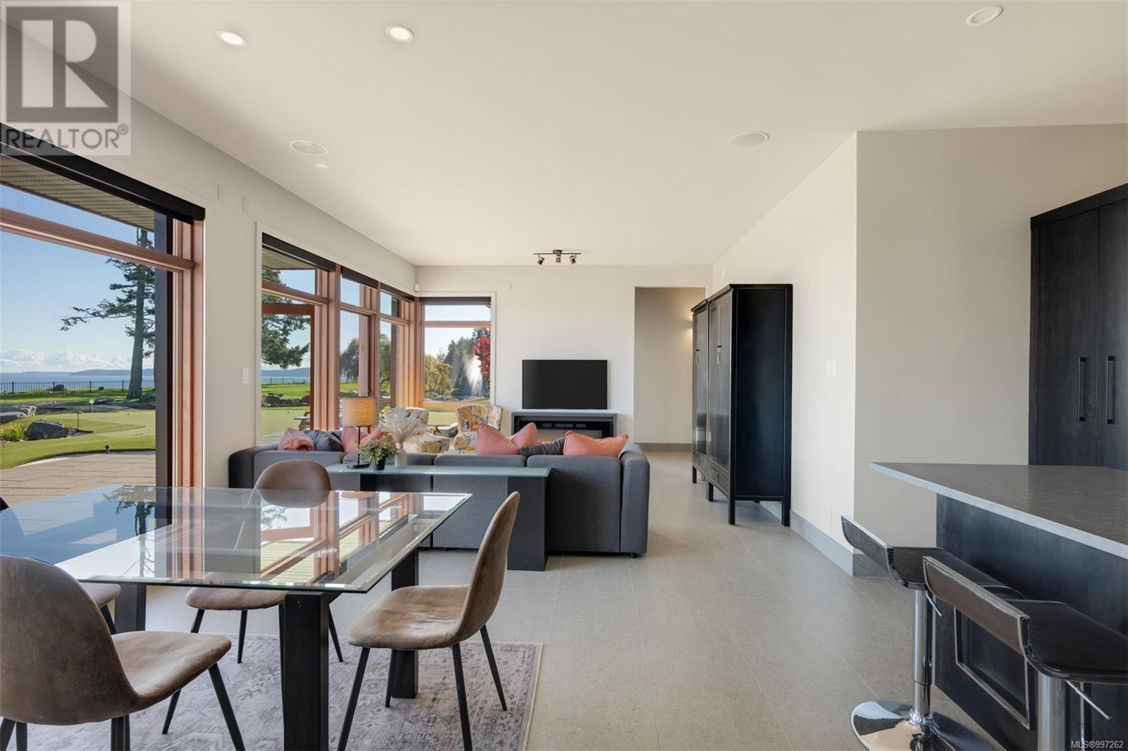 3275 Campion Rd, Central Saanich, British Columbia  V8M 1W7 - Photo 50 - 997262