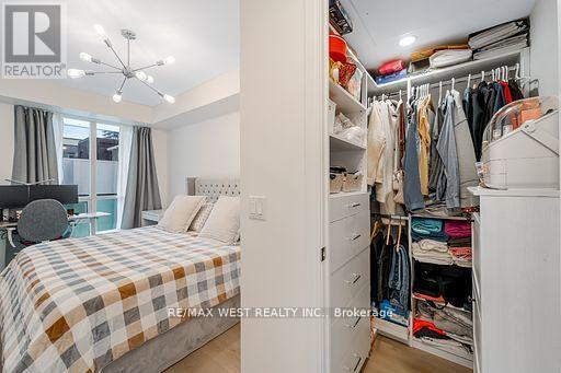 1122 - 70 Roehampton Avenue, Toronto, Ontario  M4P 1R2 - Photo 32 - C12116947