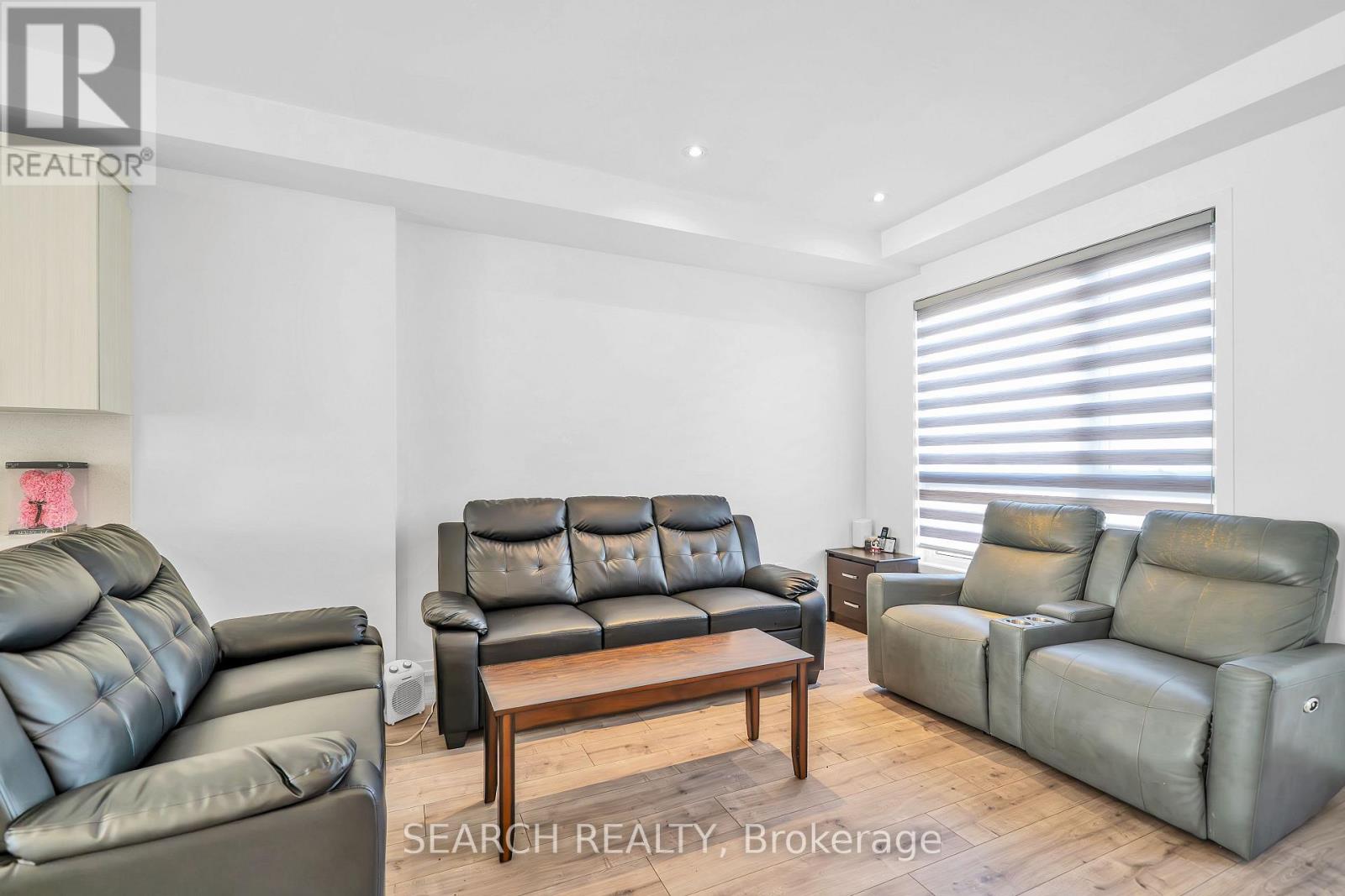 23 Bateson Street W, Ajax, Ontario  L1S 7M3 - Photo 12 - E12117002