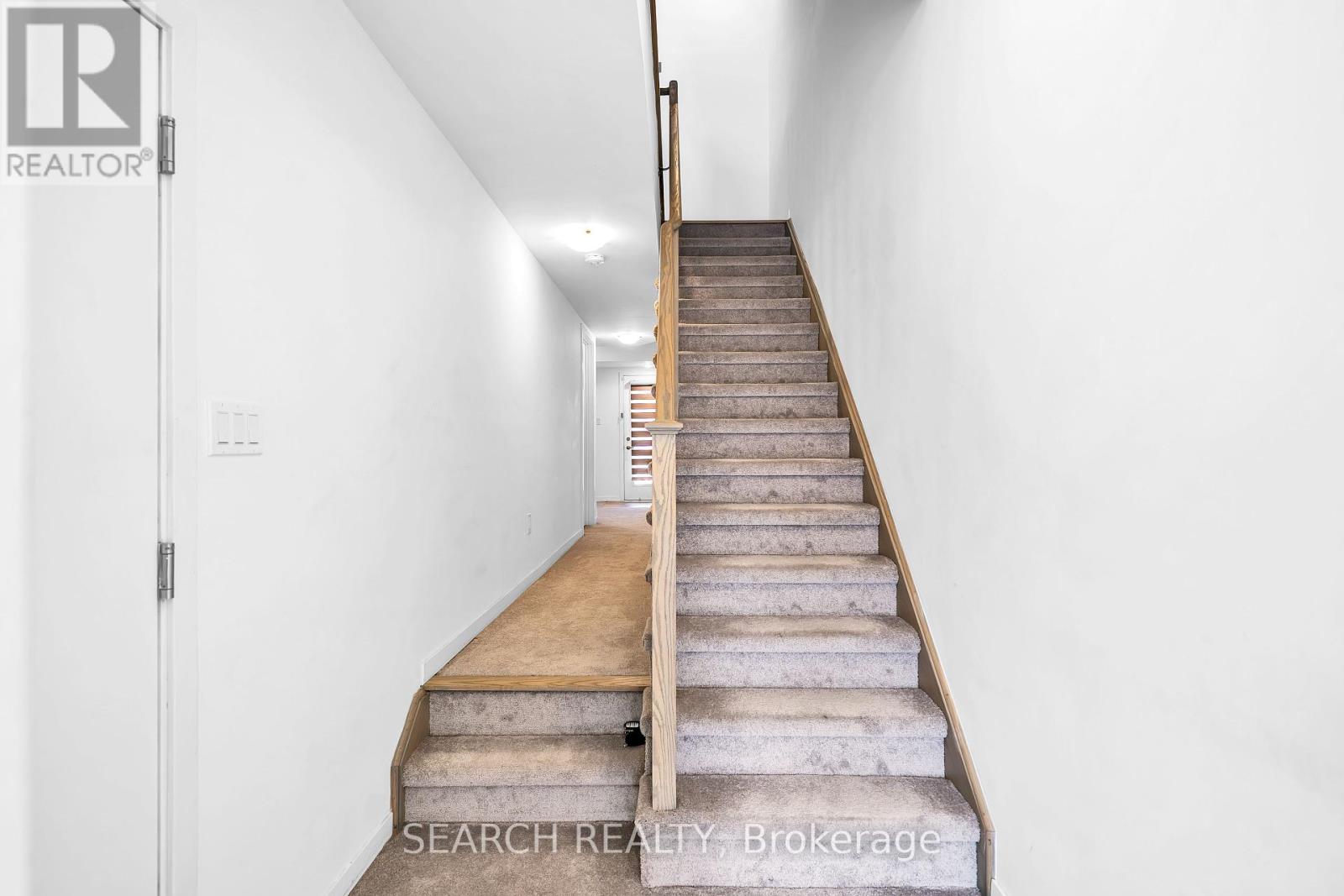23 Bateson Street W, Ajax (South West), Ontario  L1S 7M3 - Photo 5 - E12117002