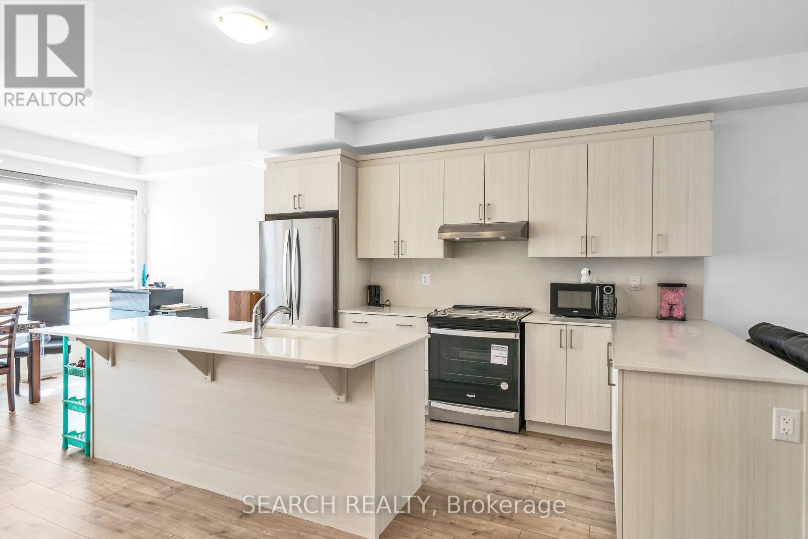 23 Bateson Street W, Ajax, Ontario  L1S 7M3 - Photo 7 - E12117002