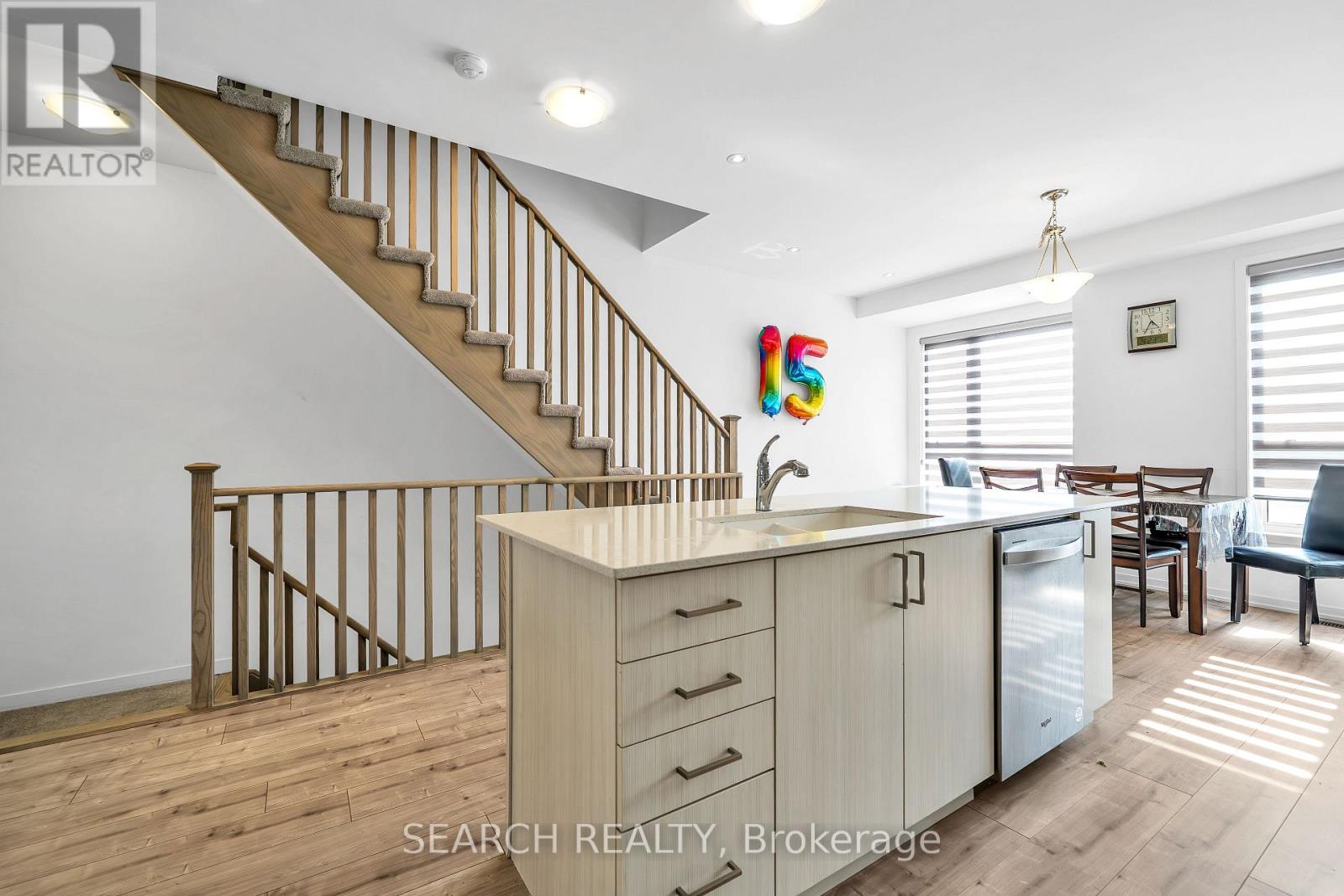 23 Bateson Street W, Ajax, Ontario  L1S 7M3 - Photo 9 - E12117002