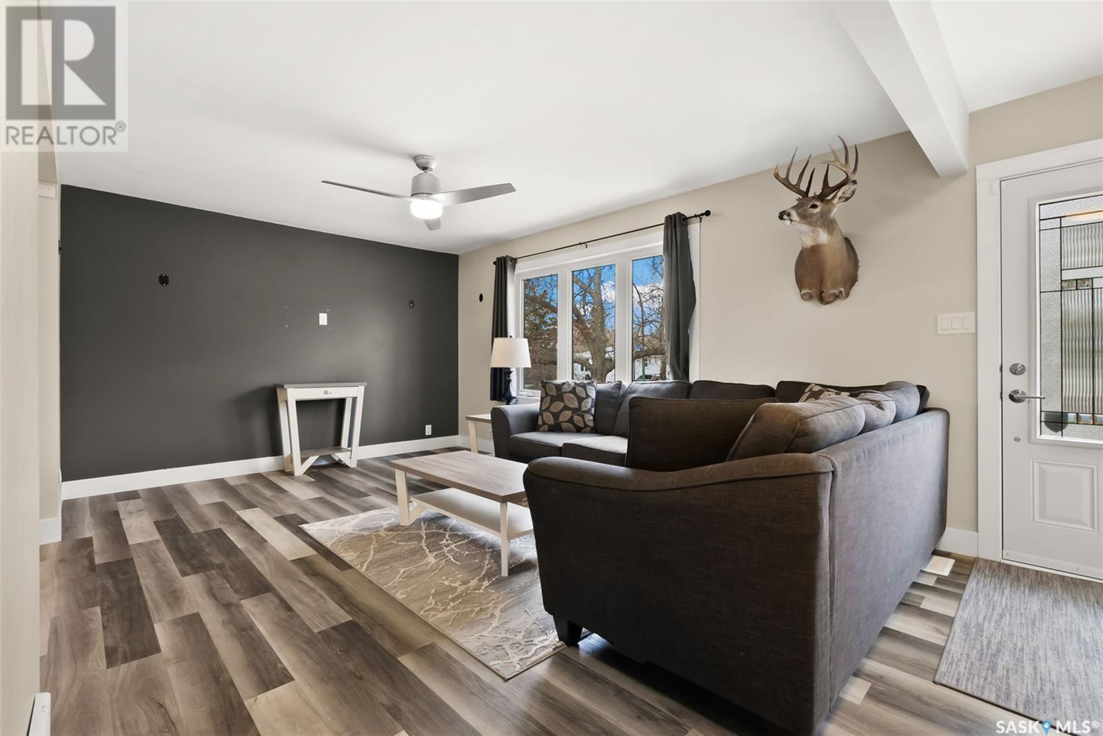 925 Forget Street, Regina, Saskatchewan  S4T 4X7 - Photo 2 - SK004334
