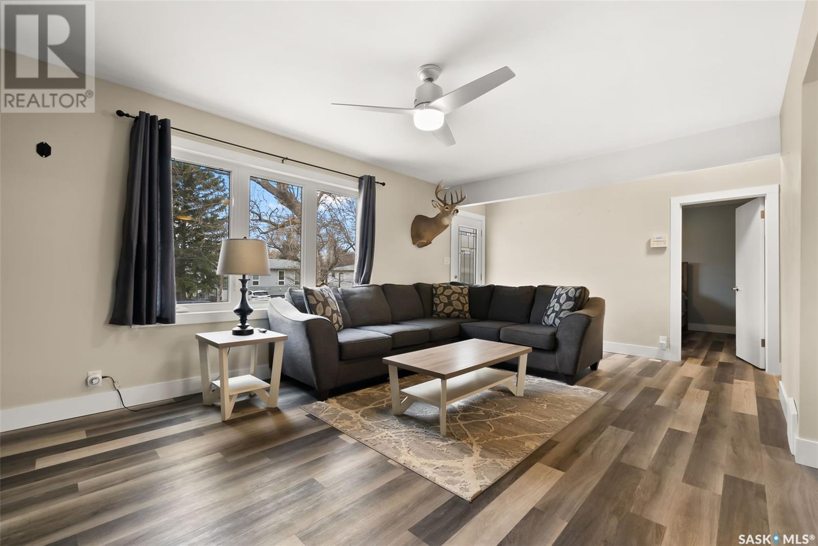 Property at 925 Forget STREET image 3