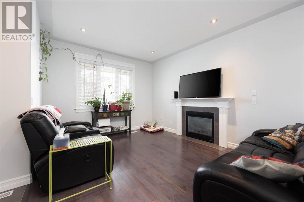 Property at 104 Collicott Drive image 5
