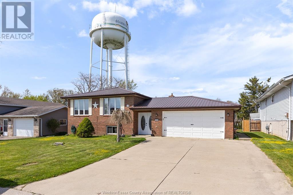 Property at 232 MAPLE STREET image 2