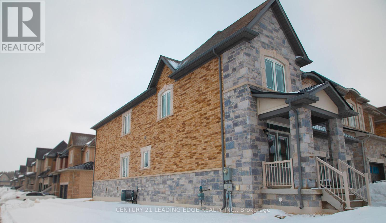Property at 122 MCKENZIE WAY image 3