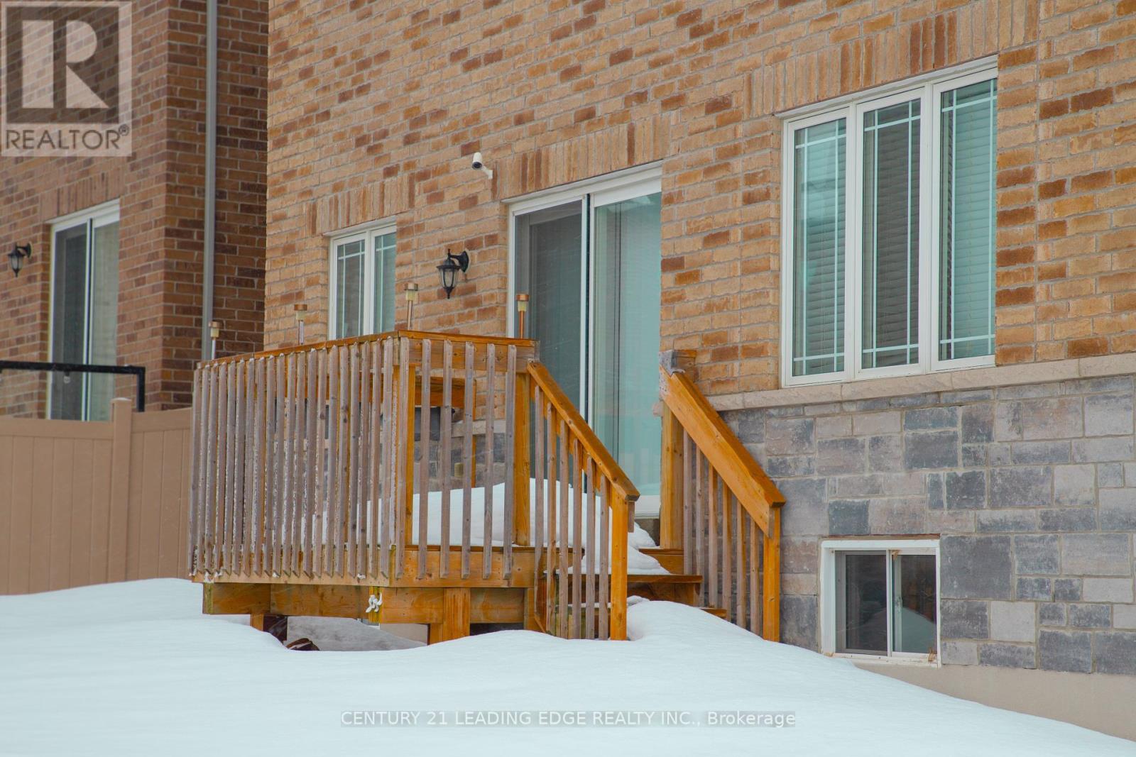 Property at 122 MCKENZIE WAY image 5