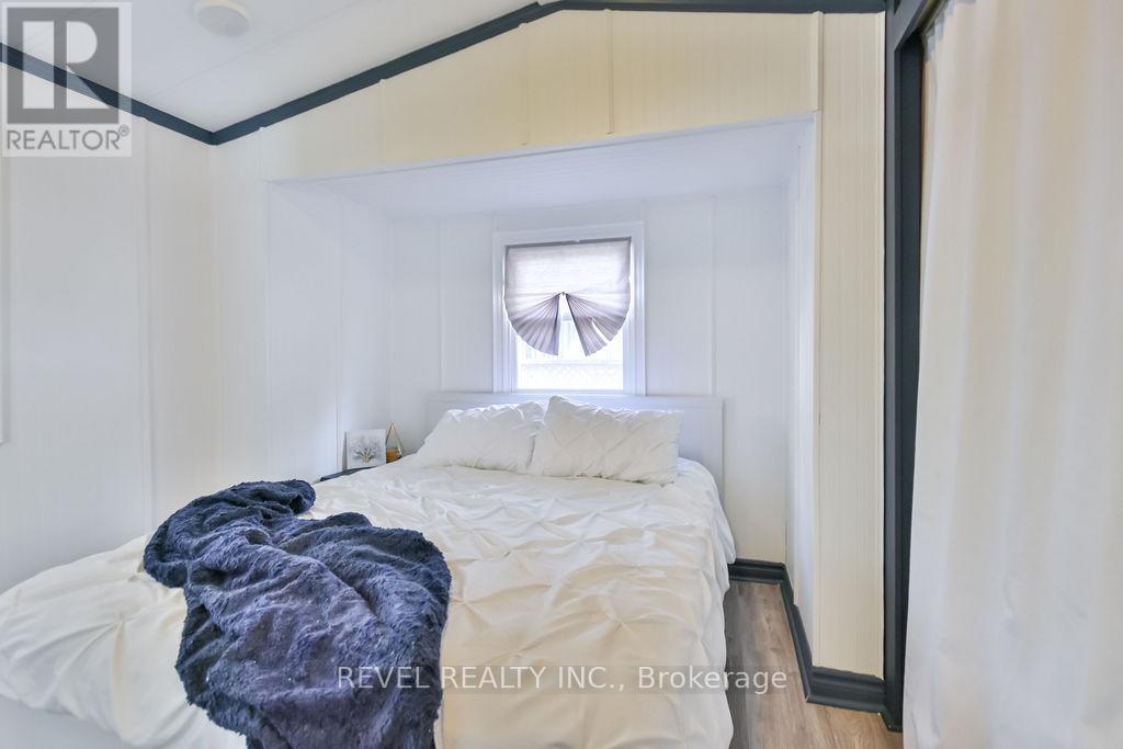 224 - 85 Theme Park Drive N, Wasaga Beach, Ontario  L9Z 1X7 - Photo 21 - S12116872