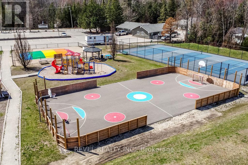 224 - 85 Theme Park Drive N, Wasaga Beach, Ontario  L9Z 1X7 - Photo 32 - S12116872