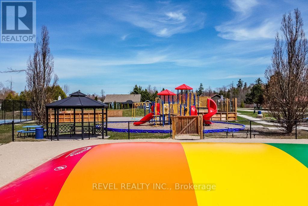 224 - 85 Theme Park Drive N, Wasaga Beach, Ontario  L9Z 1X7 - Photo 34 - S12116872