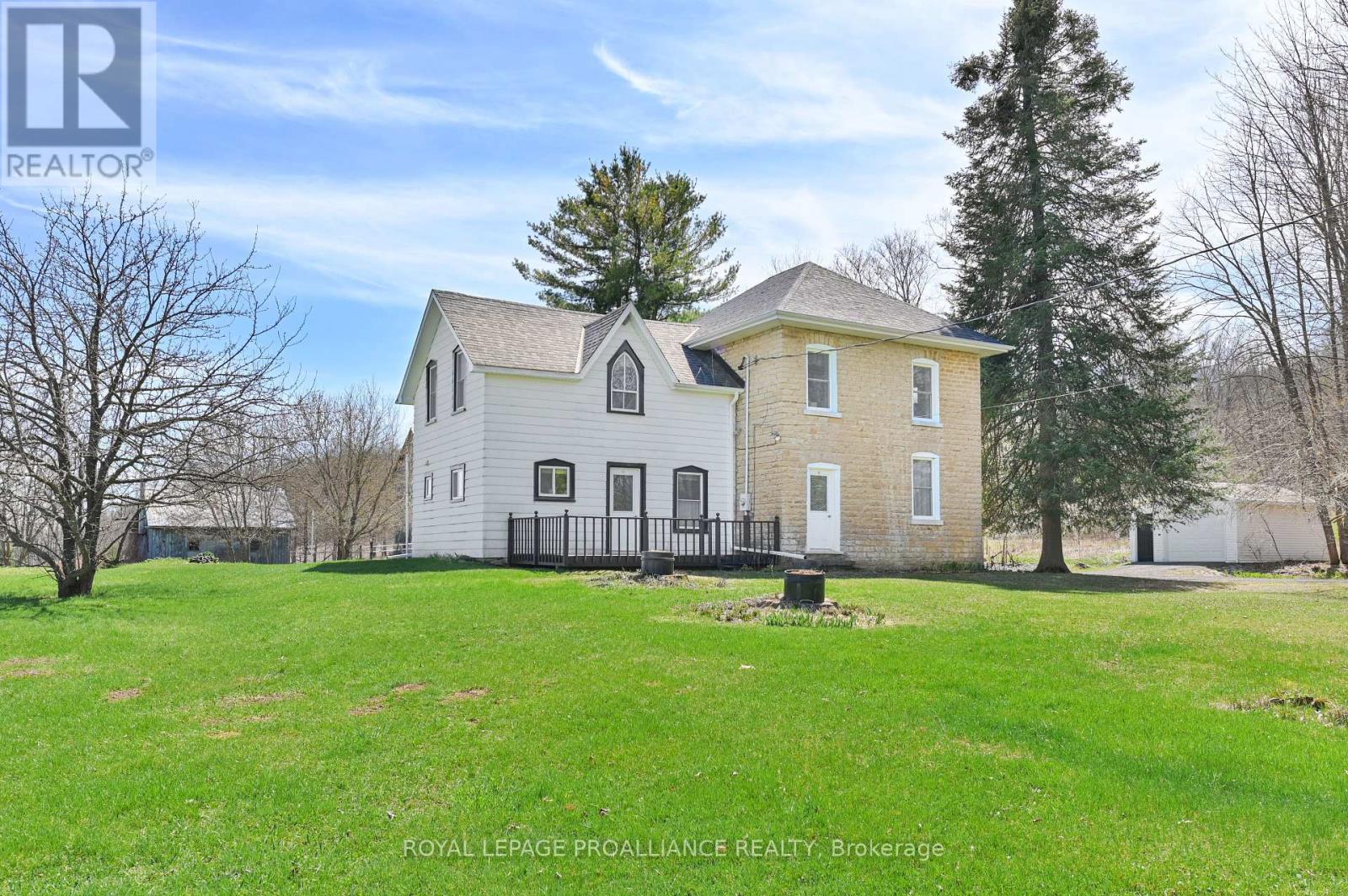 39 Palmateer Road, Tweed, Ontario  K0K 3J0 - Photo 2 - X12116835