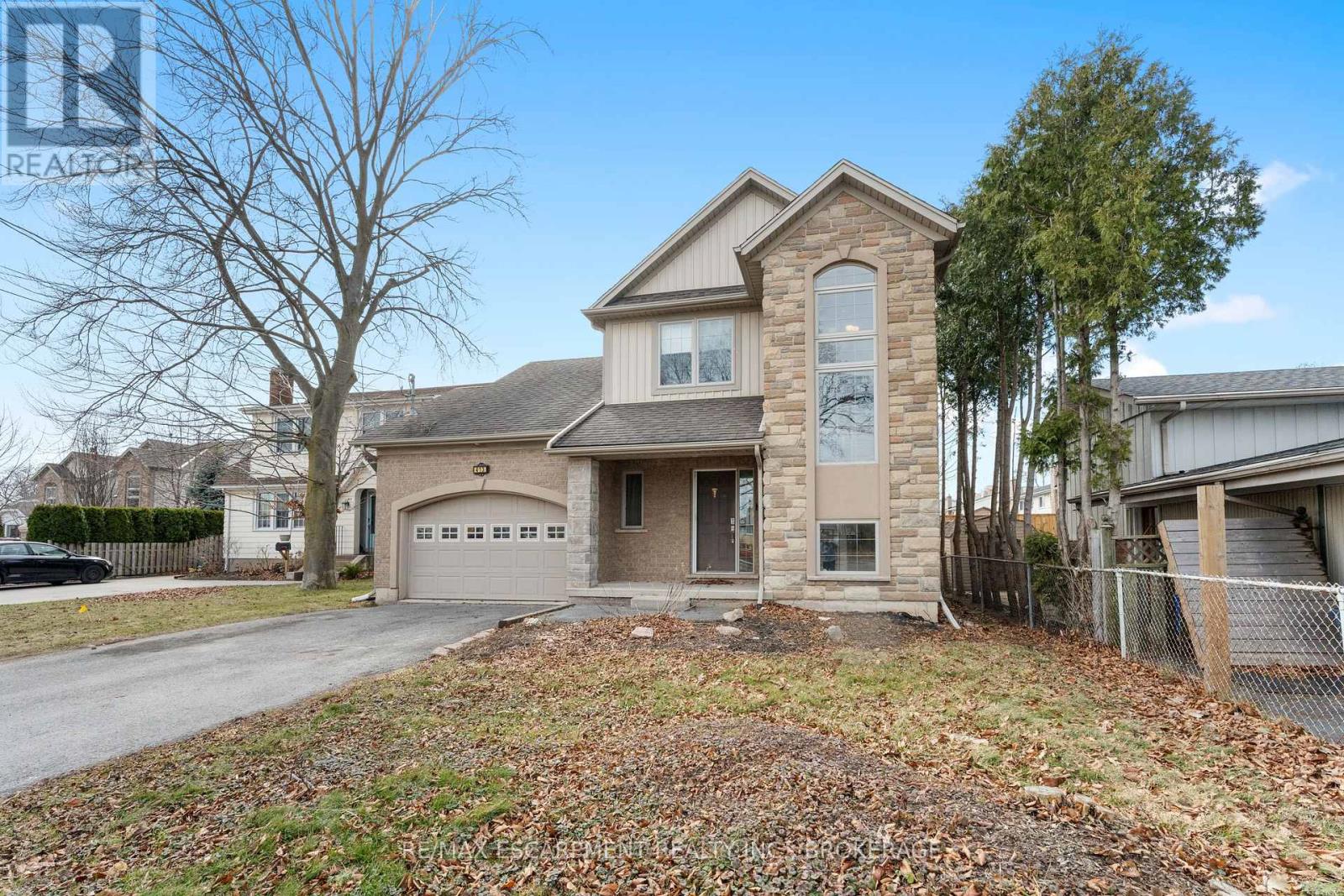 Property at 413 NIAGARA STREET image 2