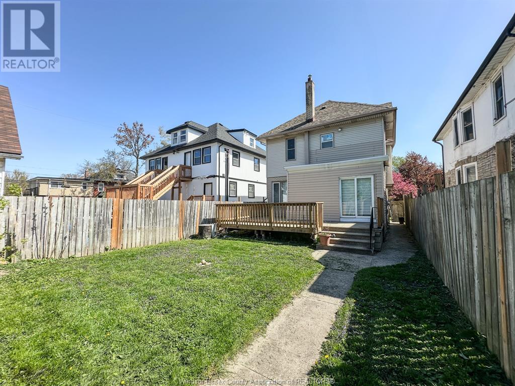 421 Hall, Windsor, Ontario  N9A 2L7 - Photo 27 - 25010526