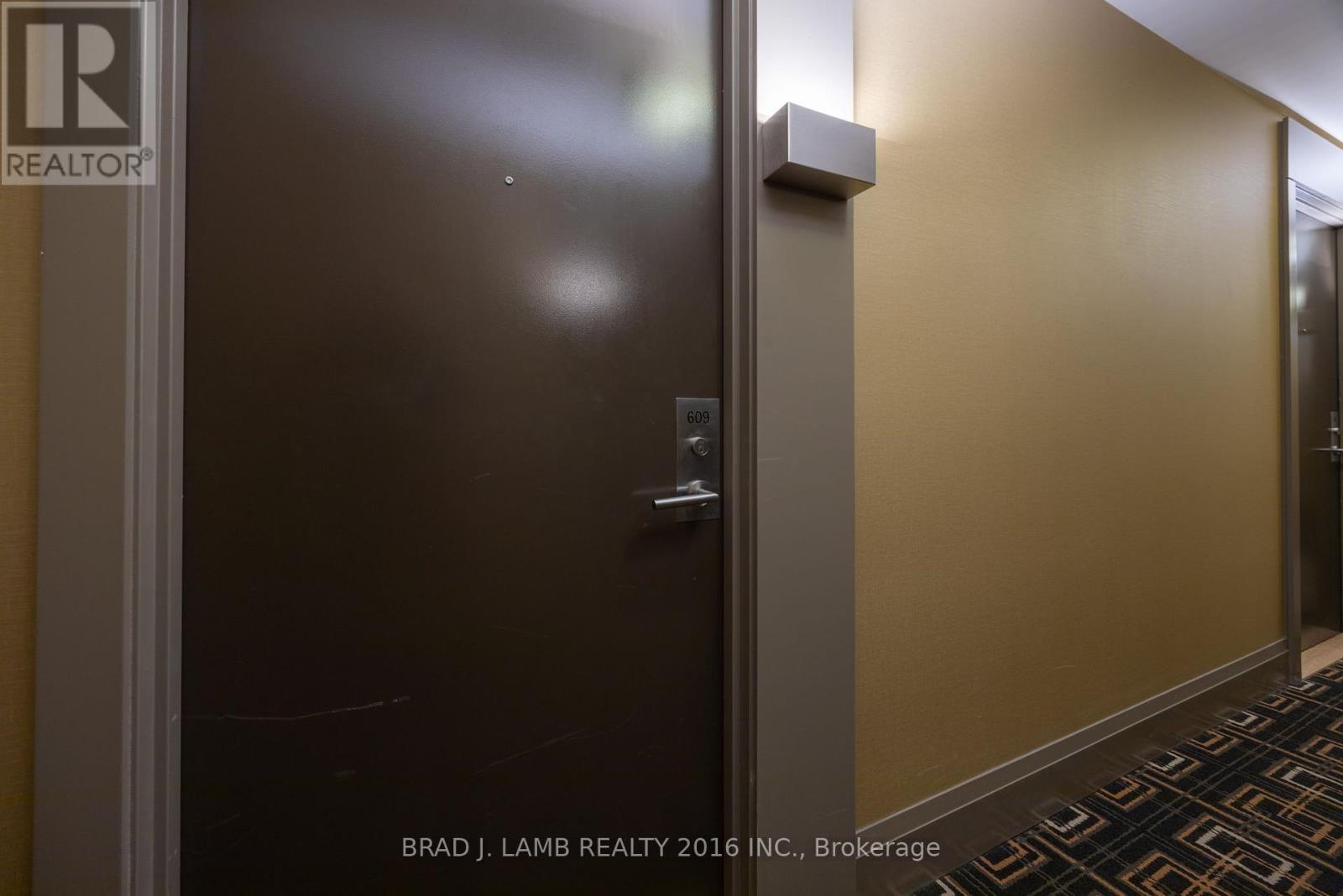 609 - 17 Zorra Street, Toronto, Ontario  M8Z 0C8 - Photo 3 - W12116815