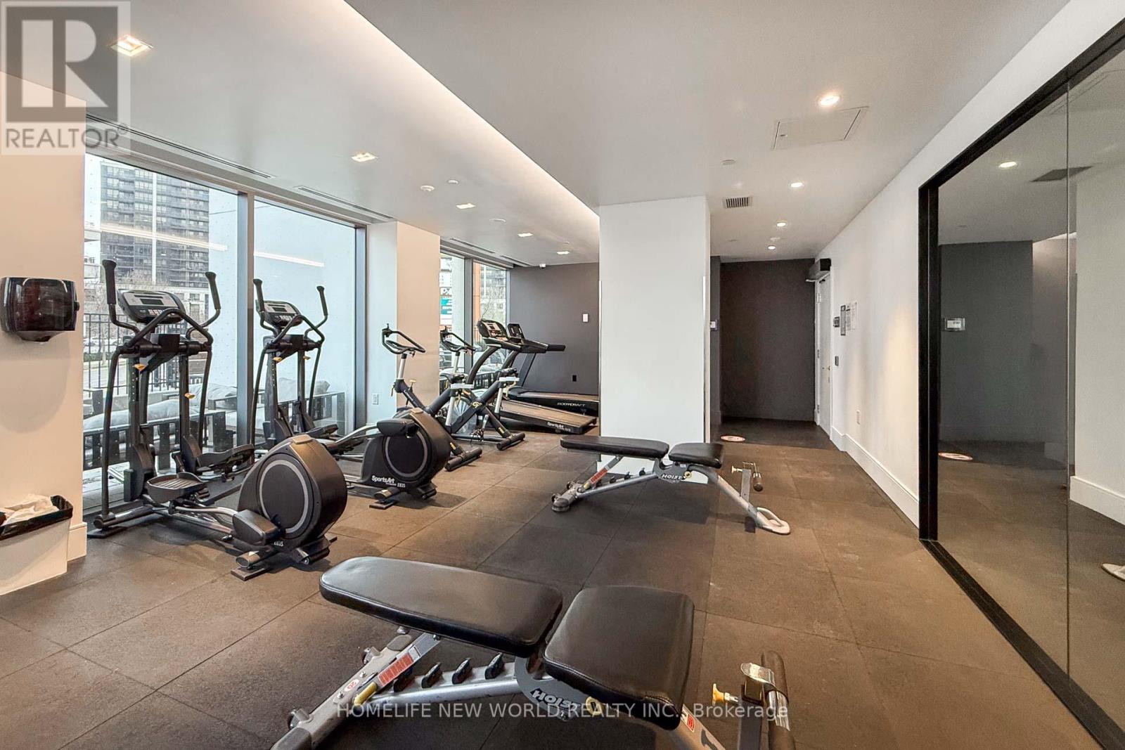 Th04 - 10 De Boers Drive, Toronto, Ontario  M3J 0L6 - Photo 28 - W12116842