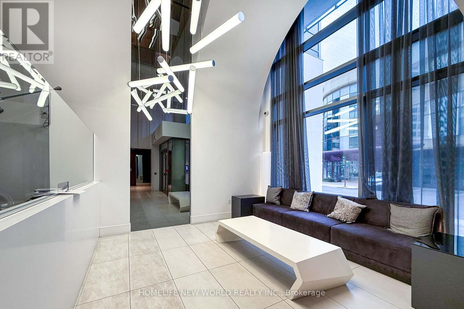 Property at TH04 - 10 DE BOERS DRIVE image 3
