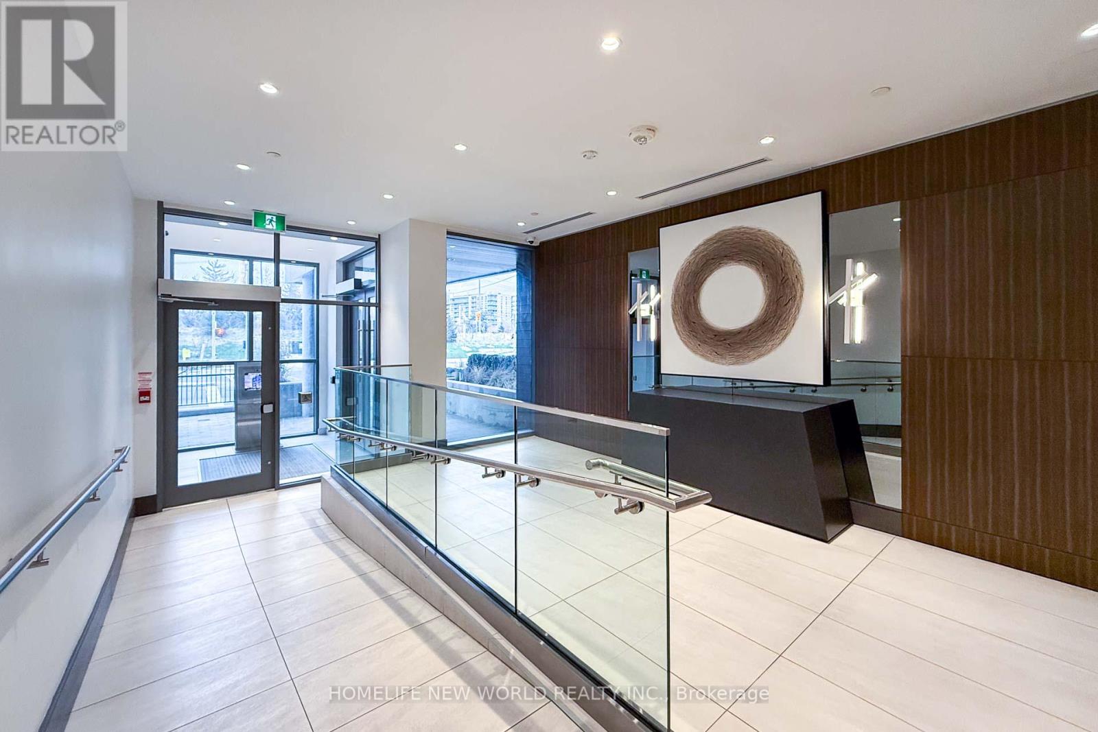 Th04 - 10 De Boers Drive, Toronto, Ontario  M3J 0L6 - Photo 6 - W12116842