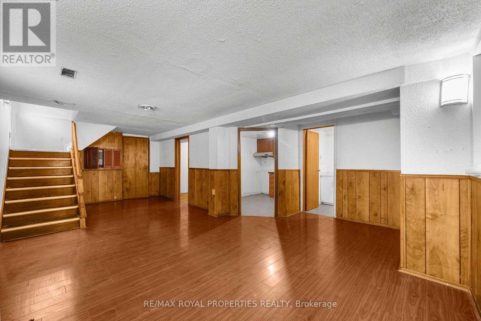 7359 Sigsbee Drive, Mississauga, Ontario  L4T 3S5 - Photo 32 - W12116931