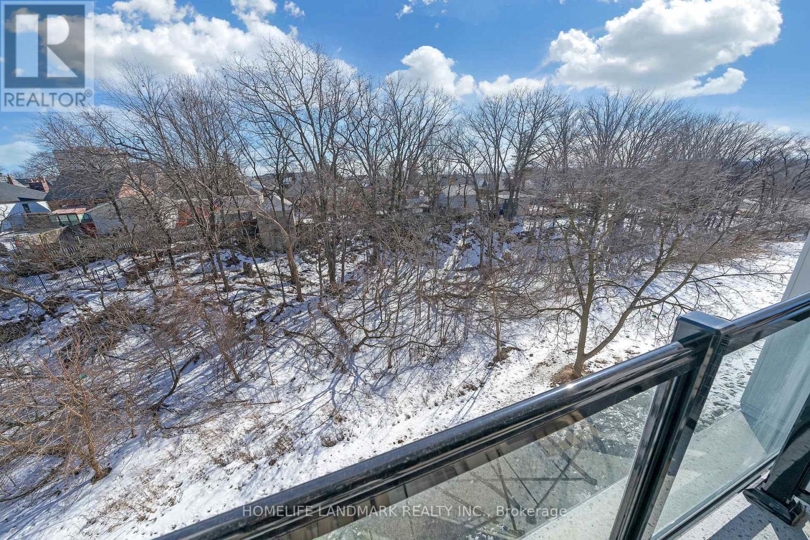 303 - 135 Canon Jackson Drive E, Toronto, Ontario  M6M 0C3 - Photo 12 - W12116945
