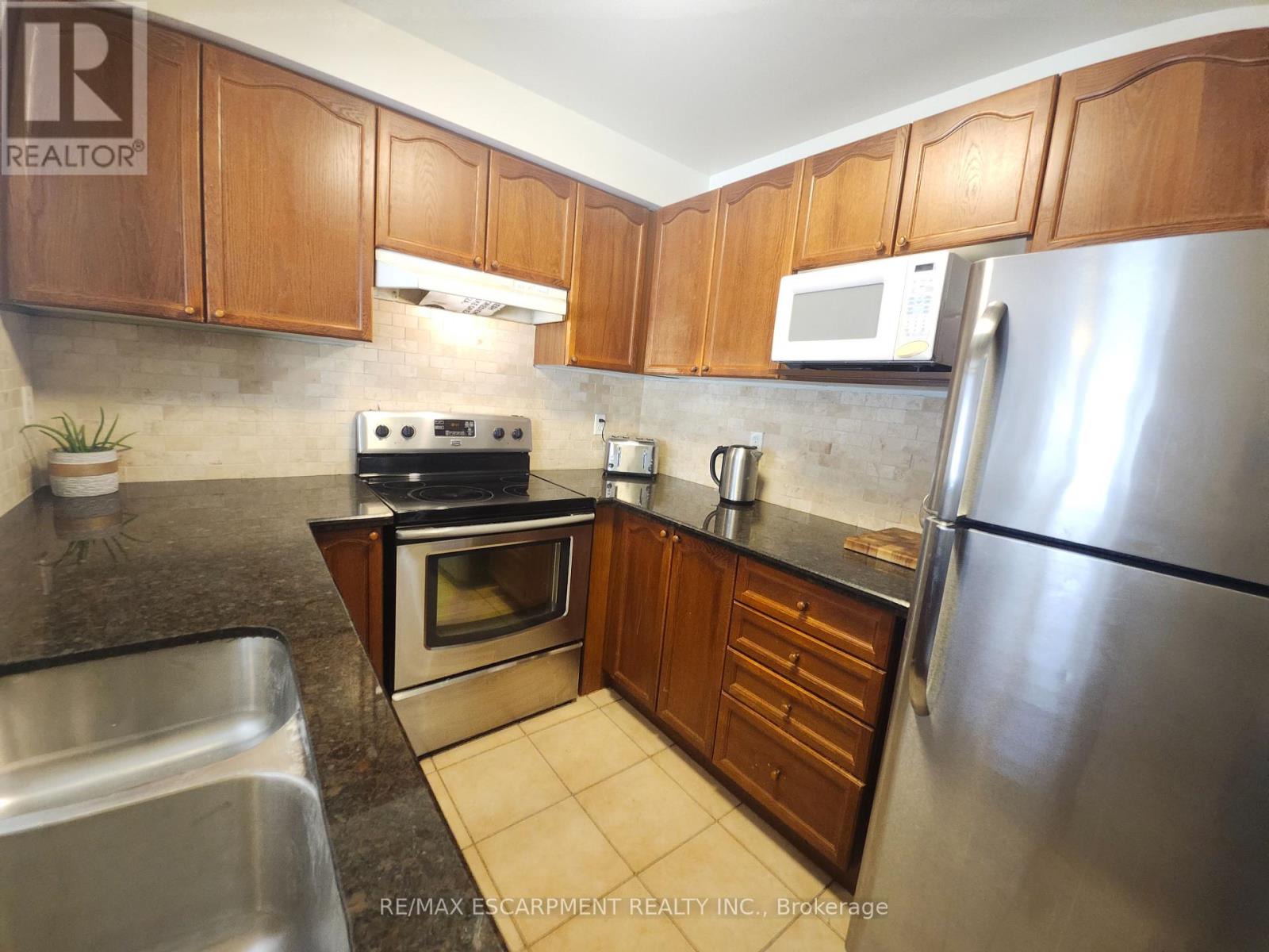 4324 Fairview Street, Burlington (Shoreacres), Ontario  L7L 7A2 - Photo 10 - W12116995