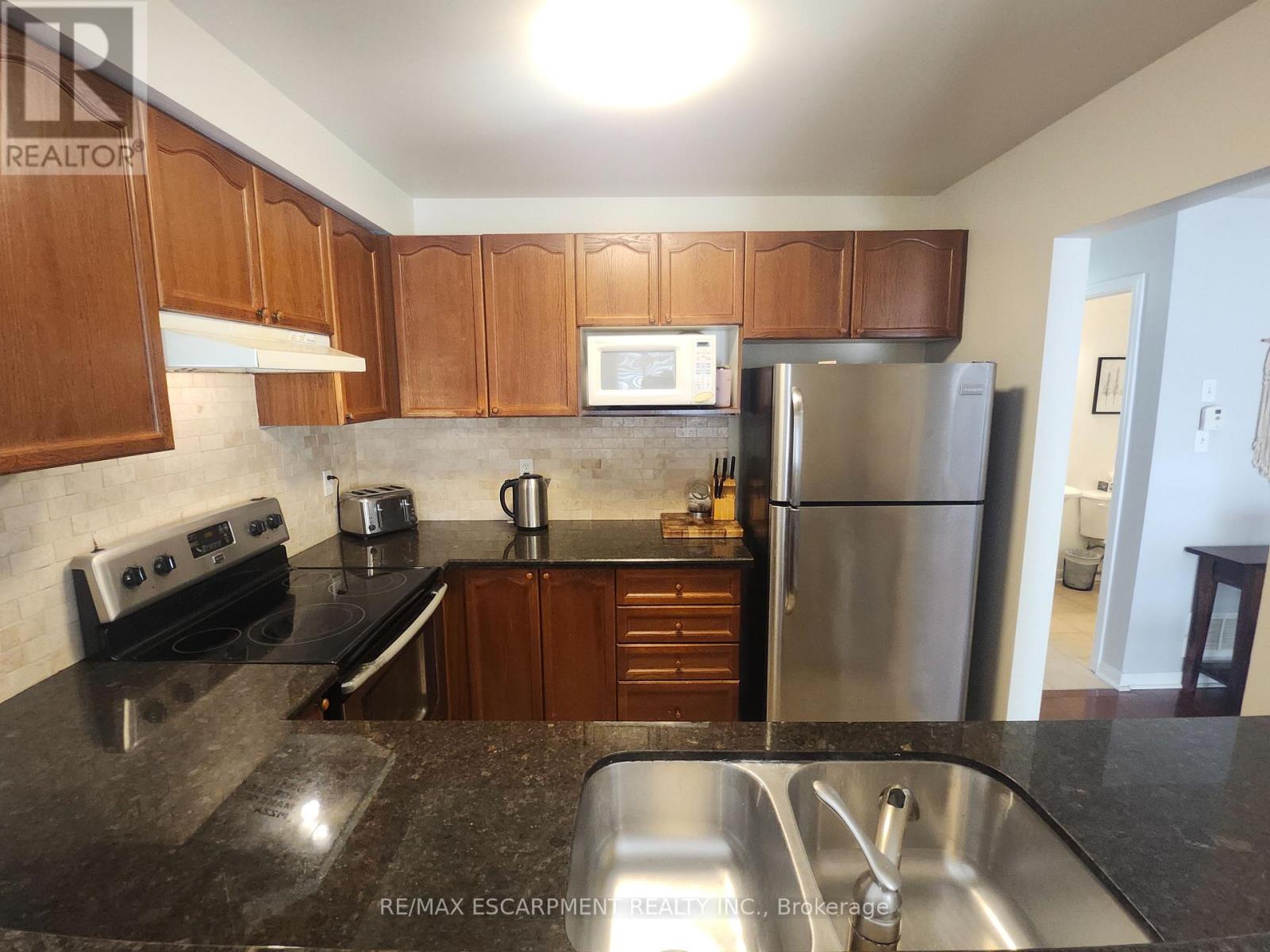 4324 Fairview Street, Burlington, Ontario  L7L 7A2 - Photo 11 - W12116995