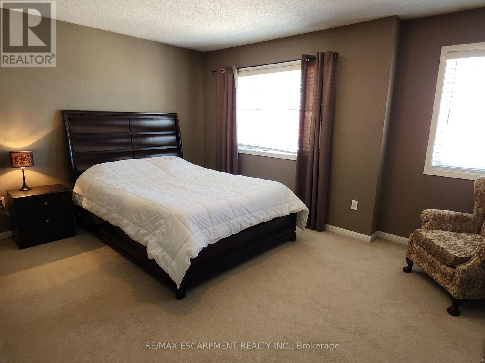 4324 Fairview Street, Burlington, Ontario  L7L 7A2 - Photo 13 - W12116995