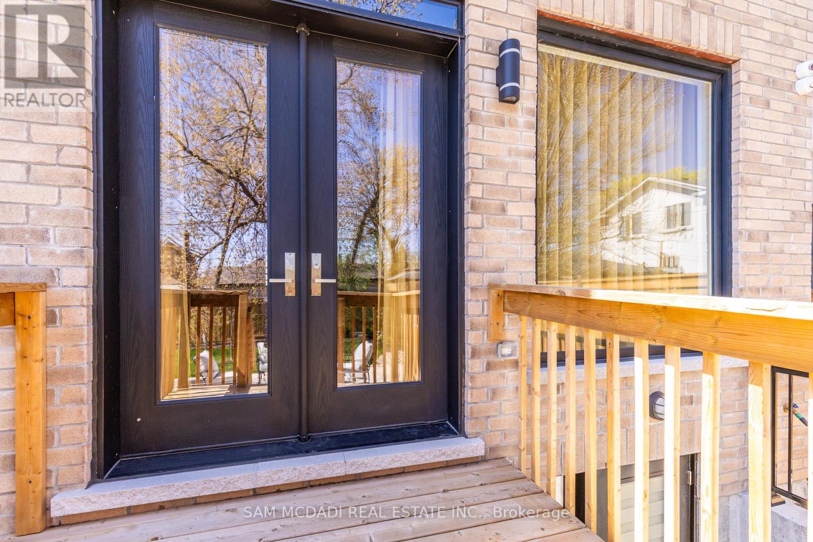 177 Aldercrest Road, Toronto, Ontario  M8W 4J2 - Photo 13 - W12117011