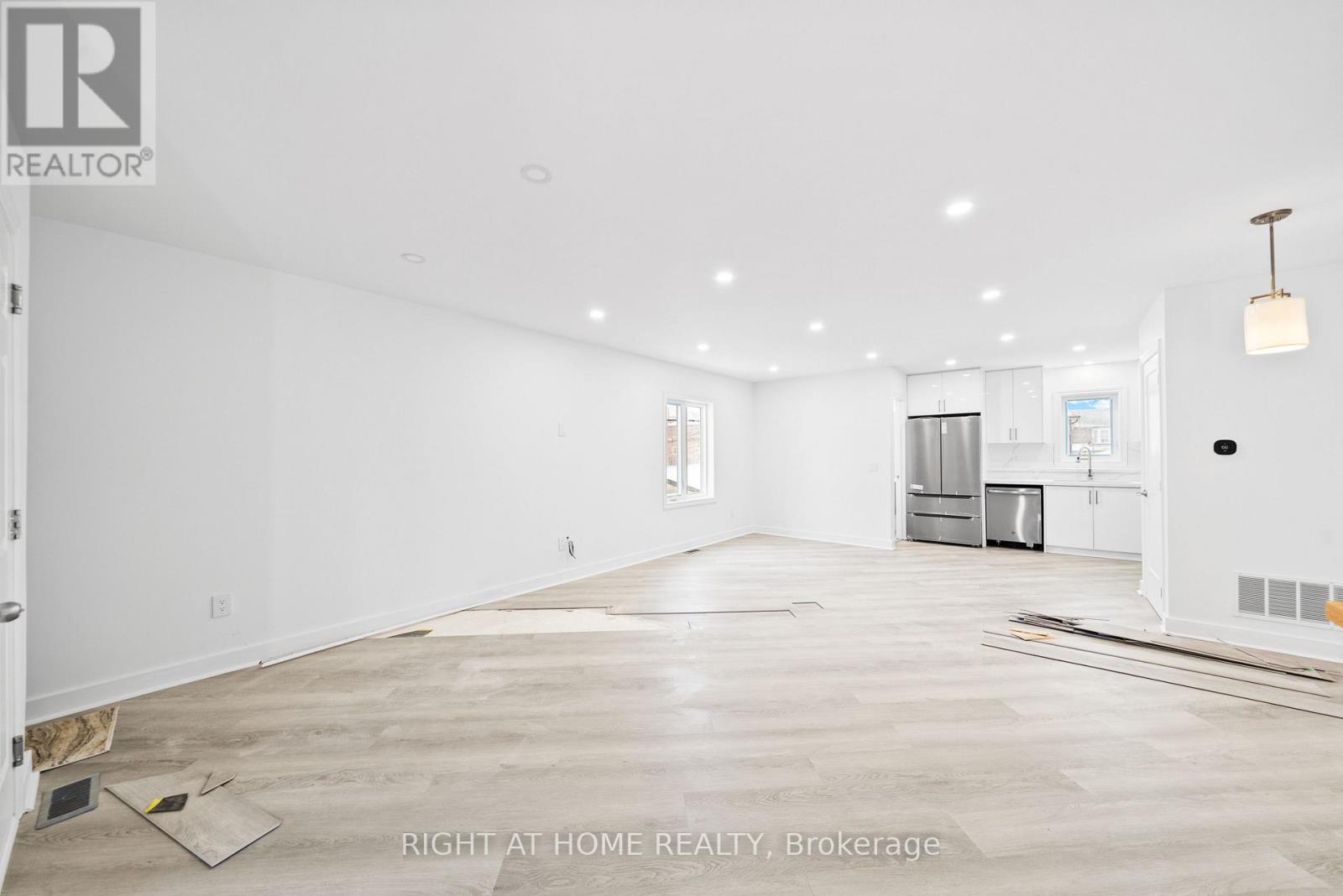 134 Millicent Street, Toronto, Ontario  M6H 1W4 - Photo 37 - W12117027