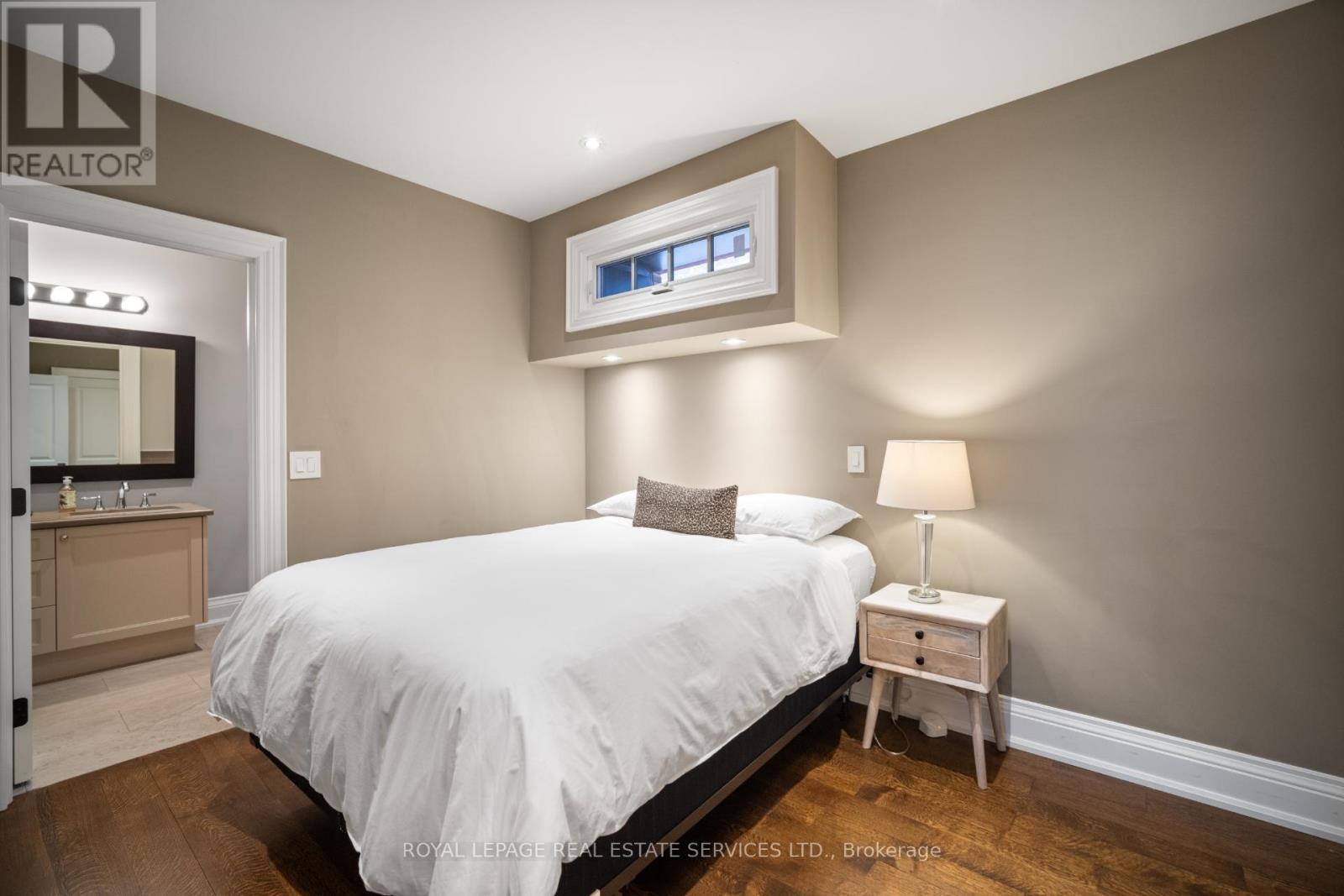 546 Prince Edward Drive N, Toronto (Kingsway South), Ontario  M8X 2M7 - Photo 38 - W12117050