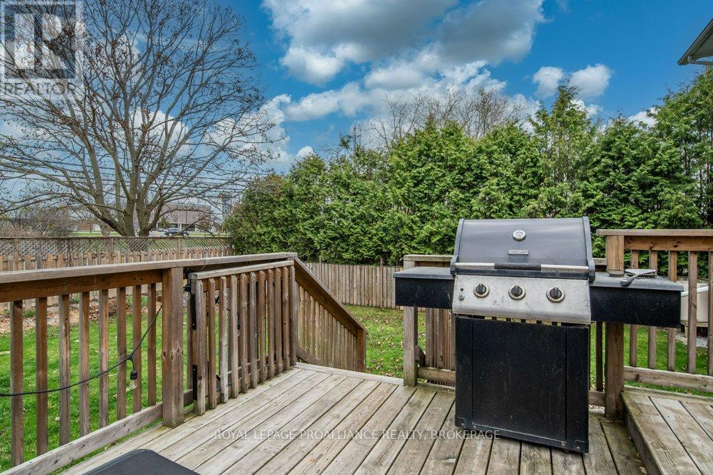 12 Limeridge Drive, Kingston, Ontario  K7K 6M3 - Photo 46 - X12117374