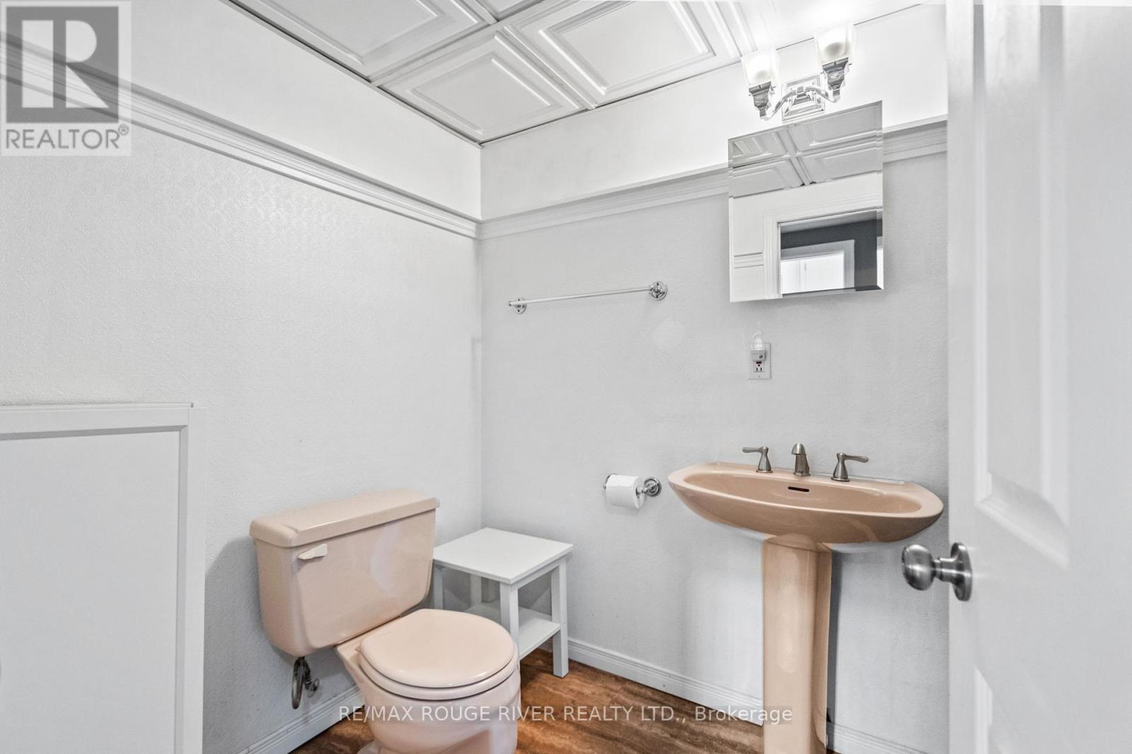 133 Elizabeth Crescent, Whitby, Ontario  L1N 3S1 - Photo 27 - E12117325