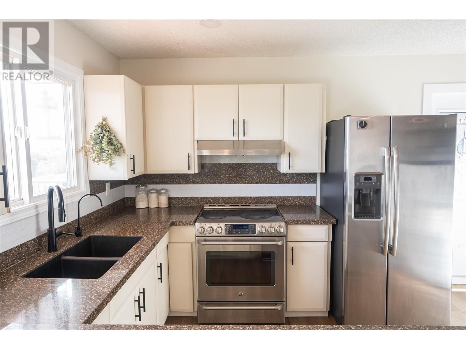 3754 Carrall Road, West Kelowna, British Columbia  V4t 2C6 - Photo 8 - 10339883
