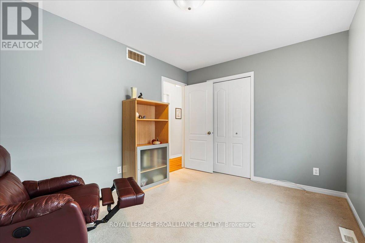 15 Huron Lane, Belleville, Ontario K8N 5X5 - Photo 14 - X12117273