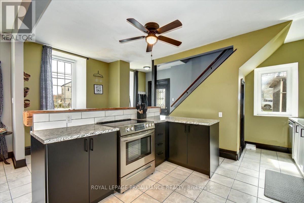 70 York Road, Tyendinaga, Ontario K0K 3A0 - Photo 32 - X12117352