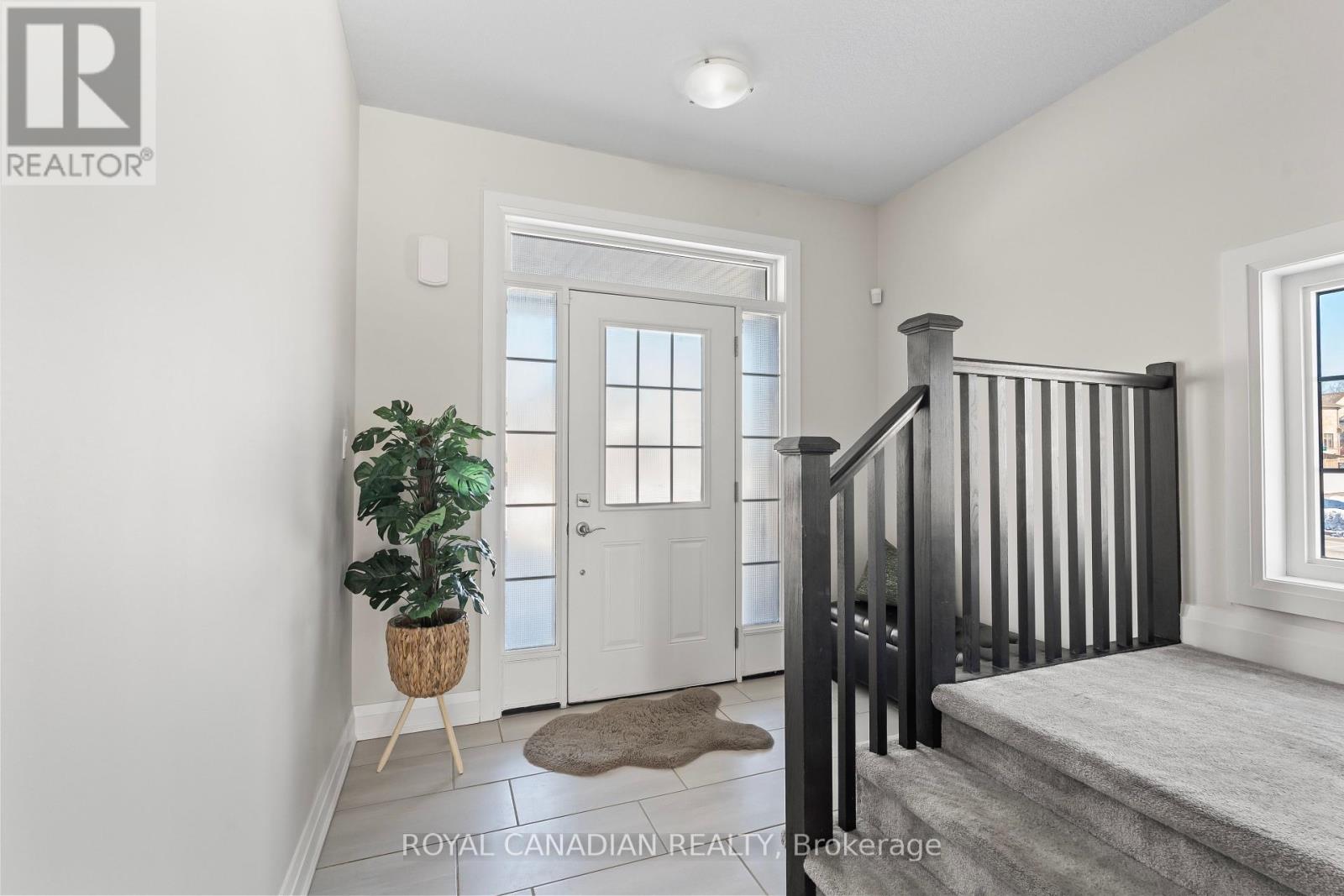 Property at 301 BUTTONBUSH STREET image 3