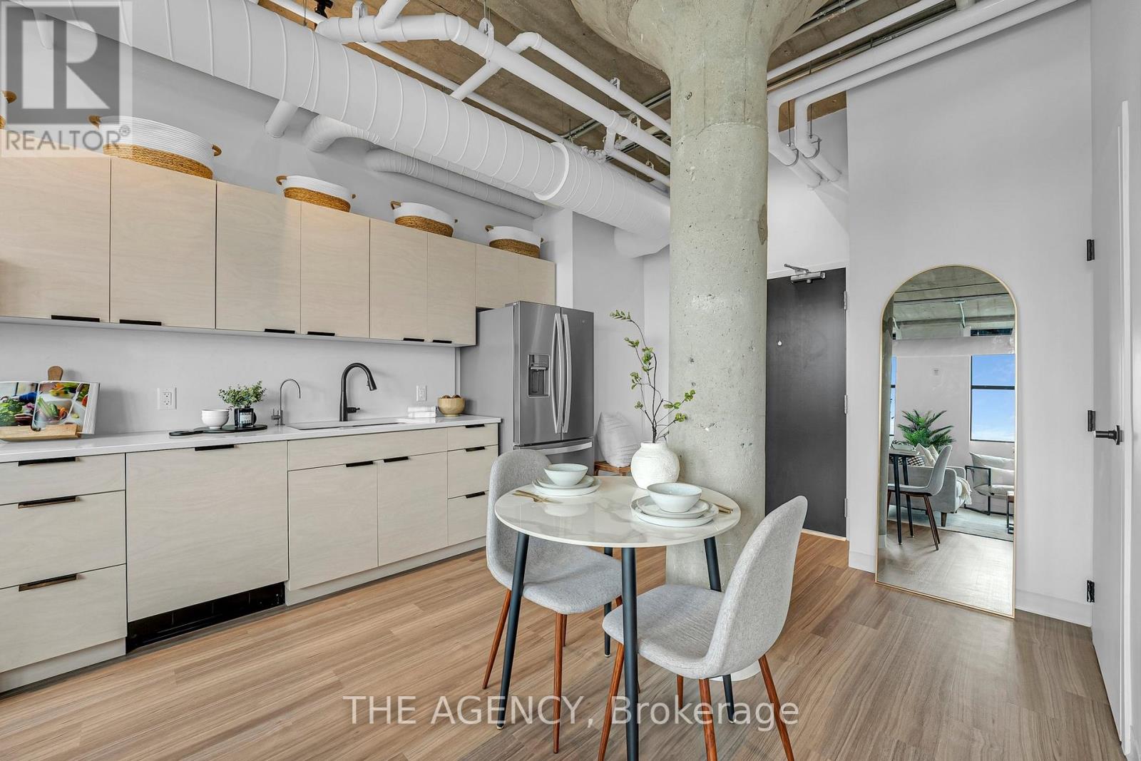 Property at 419 - 120 HURON STREET image 4