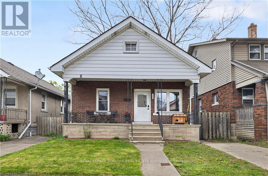 1526 LILLIAN AVENUE, Windsor, Ontario