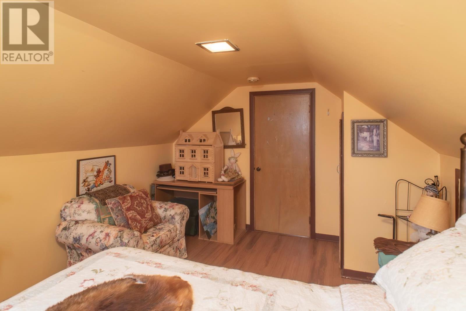 17 Pine St, Thunder Bay, Ontario  P7A 5W9 - Photo 38 - TB250945