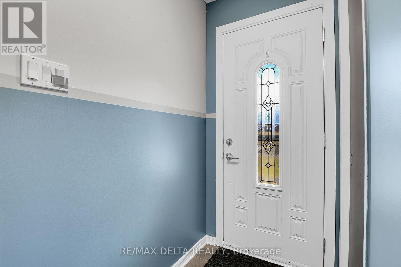 Property at 108 - 1348 BAKKER COURT image 5