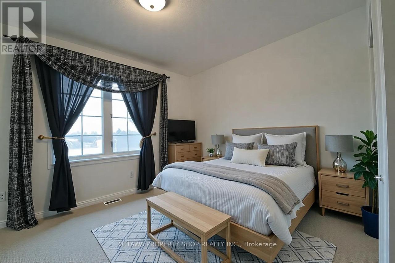 37 Cresthaven Drive, Ottawa, Ontario  K2G 6T8 - Photo 11 - X12117412