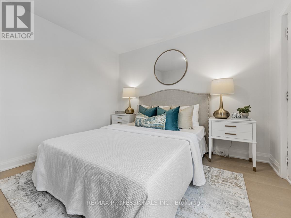 1061 Greenwood Avenue, Toronto, Ontario  M4J 4E2 - Photo 15 - E12031637